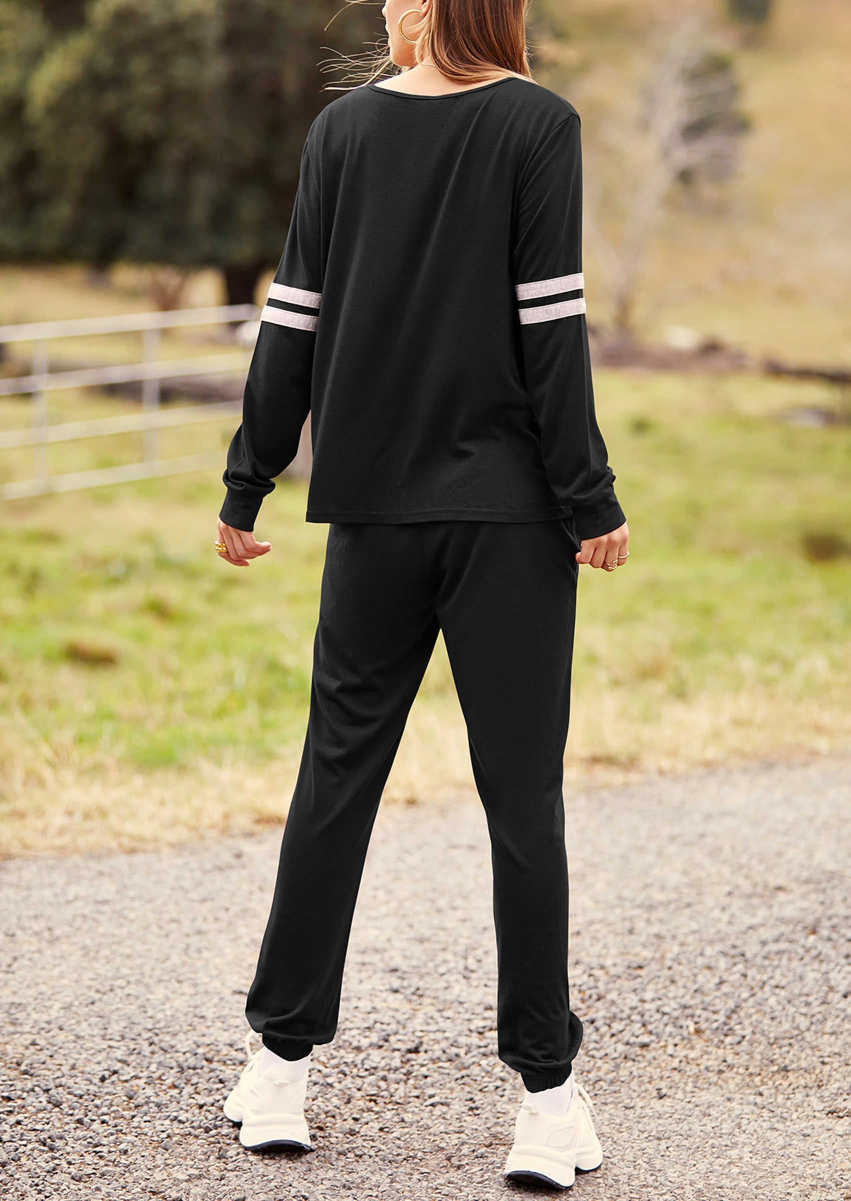 Women's Color Block 2 Piece Spring Tracksuit Crewneck Long Sleeve Tops Long Sweatpants Outfits Lounge Sets