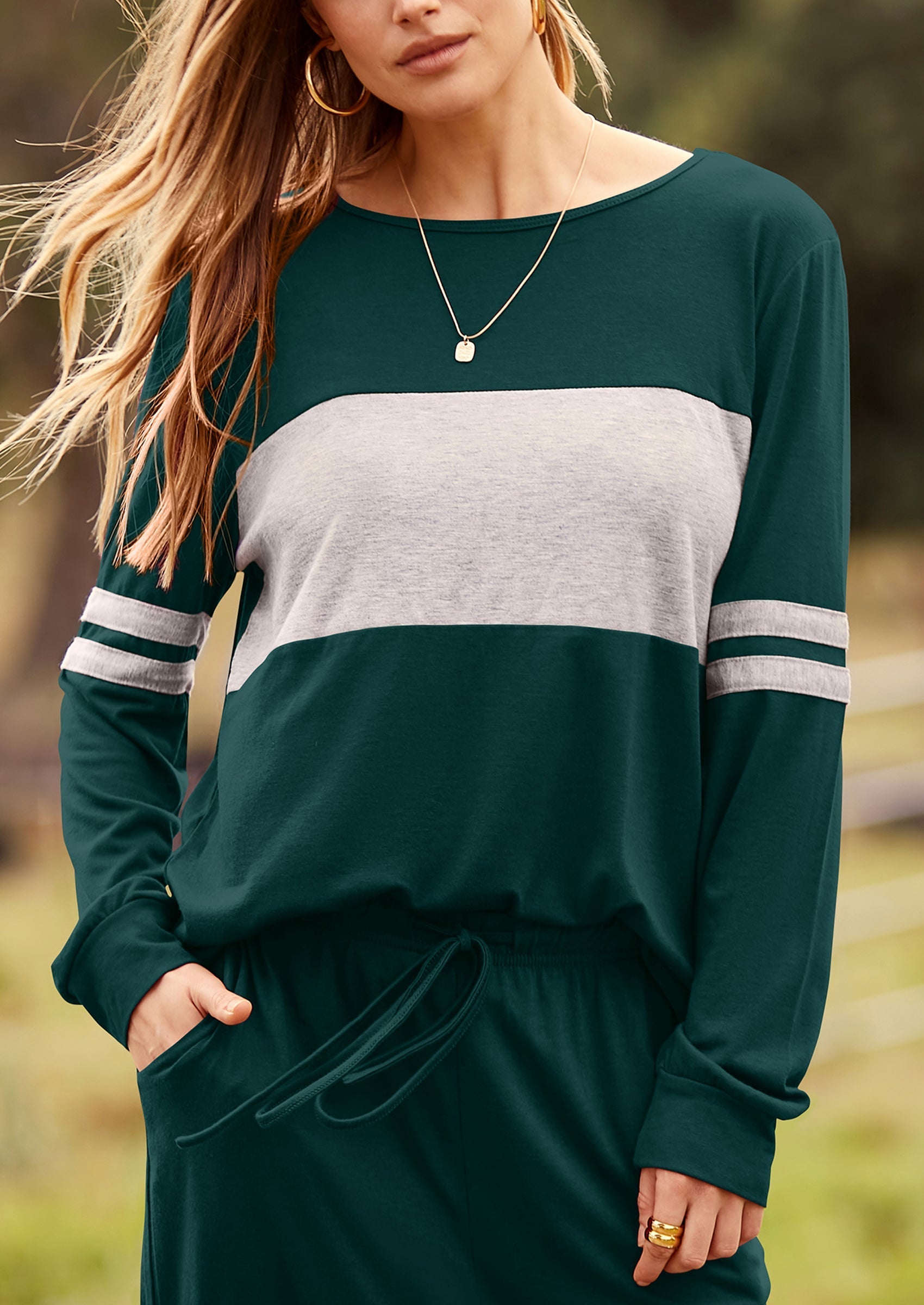 Women's Color Block 2 Piece Spring Tracksuit Crewneck Long Sleeve Tops Long Sweatpants Outfits Lounge Sets