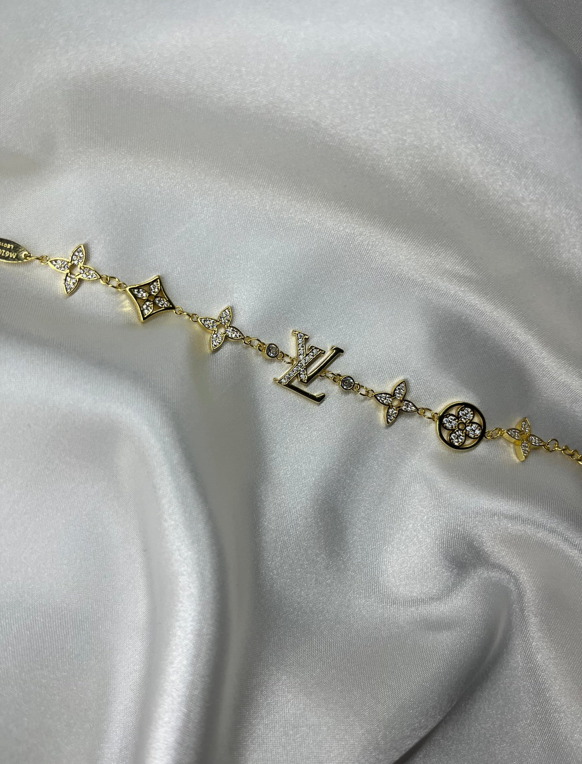 LVEE Diamonds Bracelet