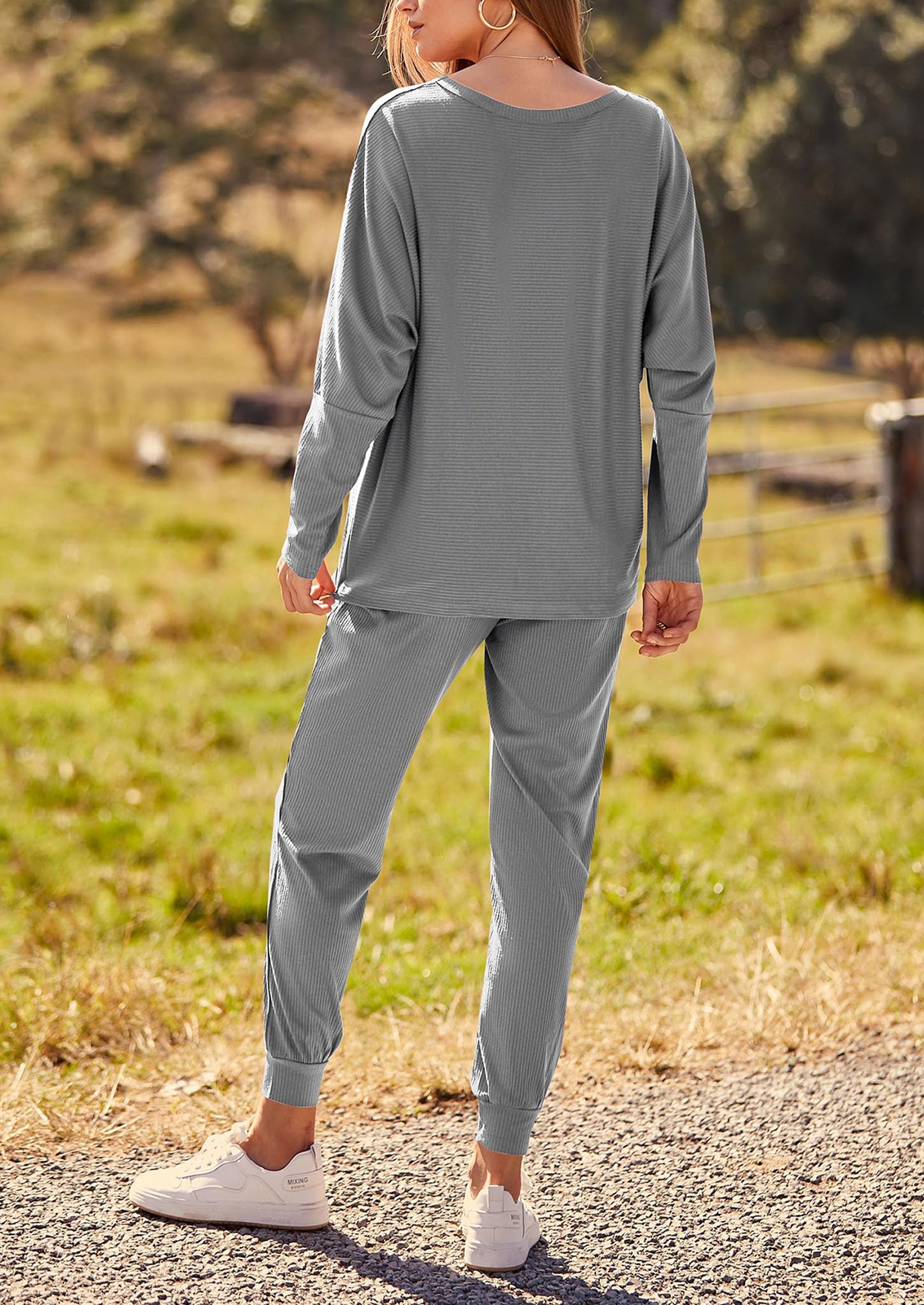 Women's Fall 2 Piece Lounge Set Long Sleeve Tops Ribbed Pants Spring Matching Sweatsuit Travel Outfits Clothes