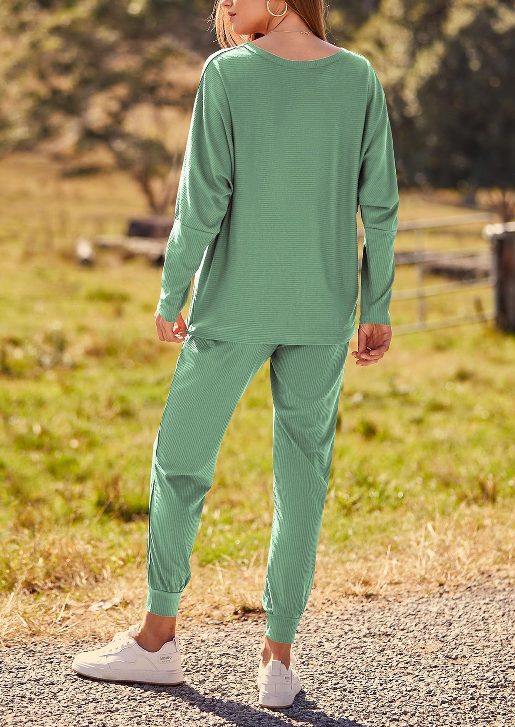 Women's Fall 2 Piece Lounge Set Long Sleeve Tops Ribbed Pants Spring Matching Sweatsuit Travel Outfits Clothes